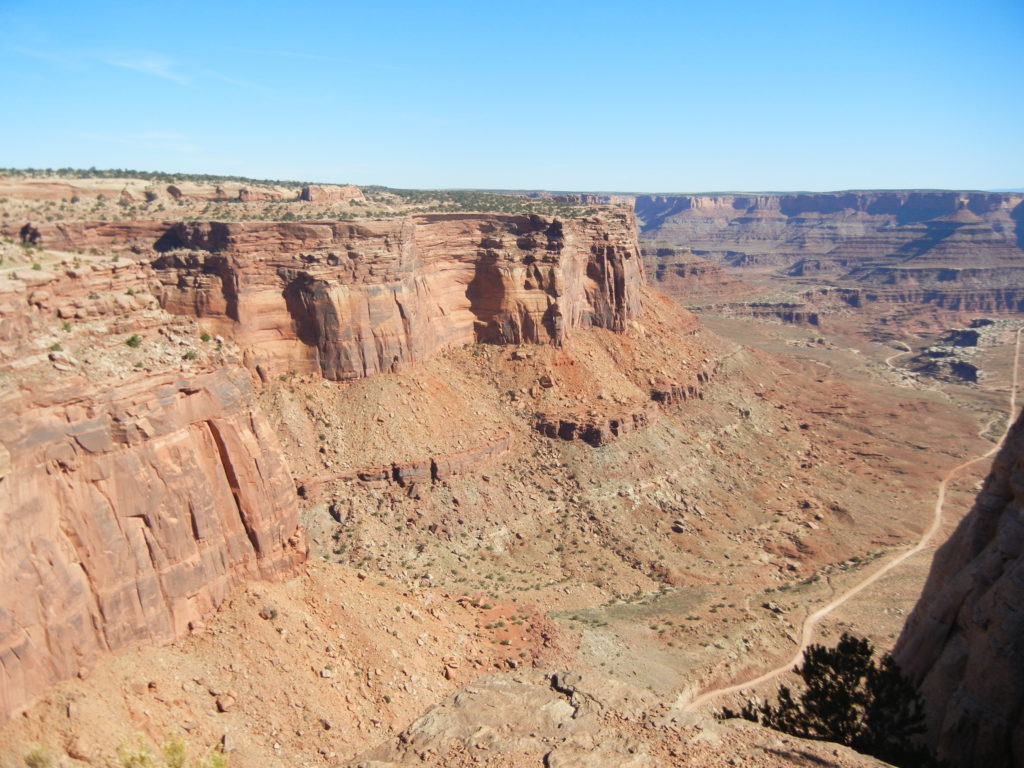 Canyonlands National Park_Shafer Canyon Overlook